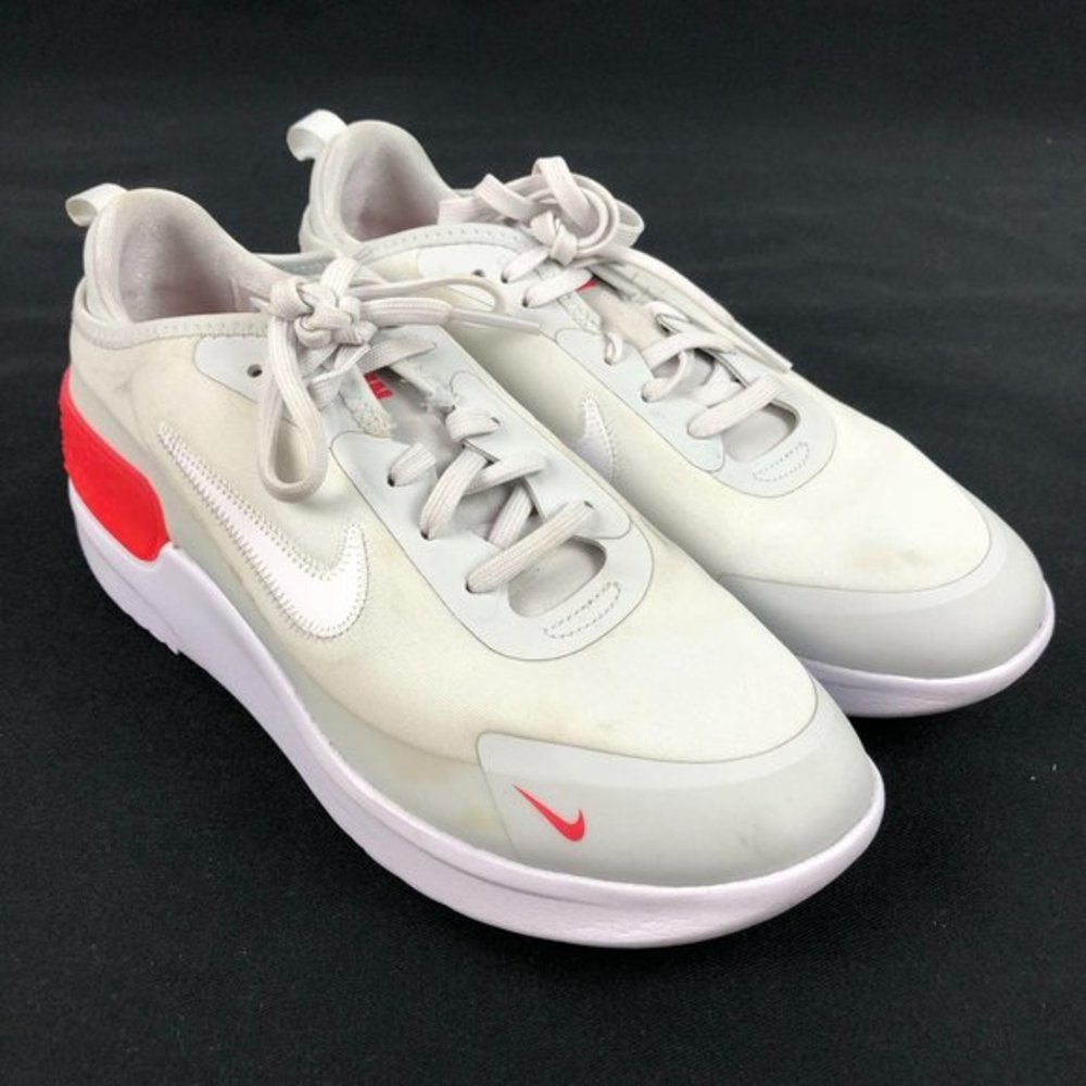 Nike Women's Amixa Running Shoe's Photon Dust Whit